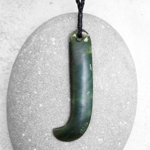 NZ Greenstone kapeu pendant