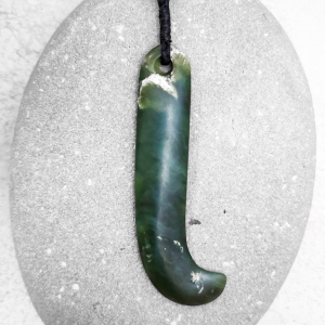 NZ Greenstone kapeu pendant