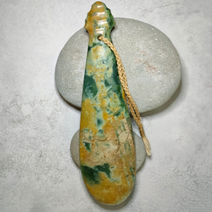 NZ Greenstone flower mere