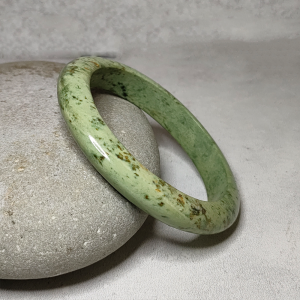 NZ Greenstone bangle