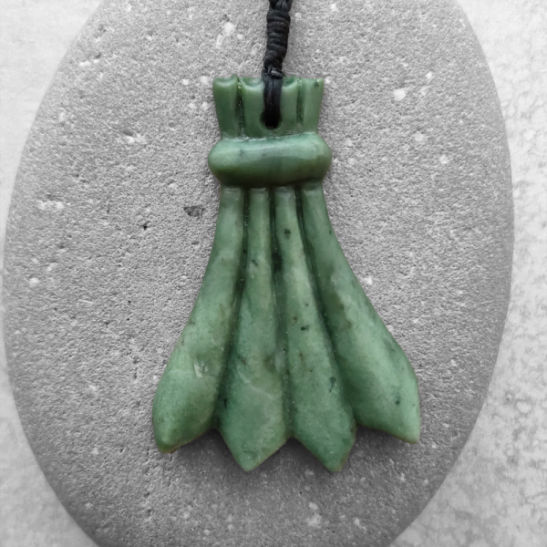 Ana Krakosky - Hononga Whanau Pendant (65mm  #PE-WH1 As)