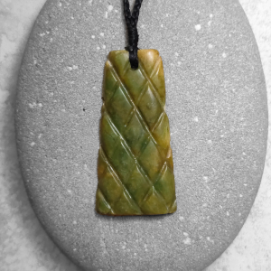 NZ Greenstone toki pendant