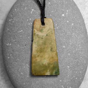 NZ Greenstone toki pendant