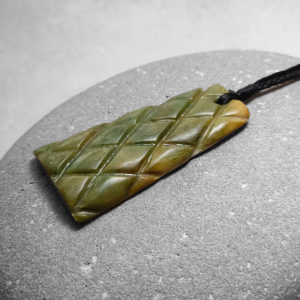 NZ Greenstone toki pendant