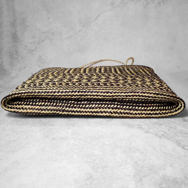 Anna Bowen - Kete Whakairo - Image 3
