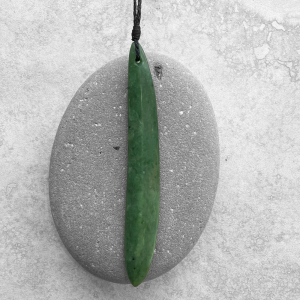 NZ Greenstone Roimata/teardrop pendant