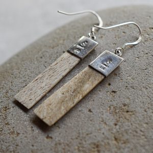 NZ Whalebone Earrings Silver Cap