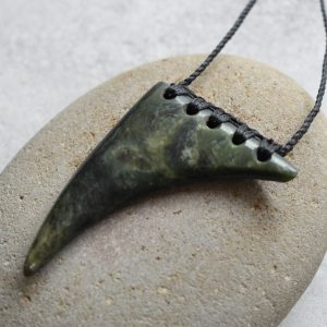 NZ Greenstone/Pounamu Niho/Tooth Pendant