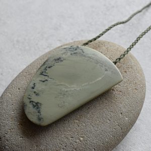 NZ Greenstone/Pounamu Niho/Tooth Pendant