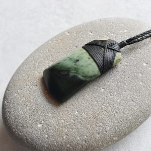 NZ Greenstone/Pounamu Hei Toki/Adze Pendant
