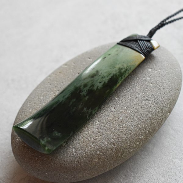 NZ Greenstone/Pounamu Hei Toki/Adze Pendant