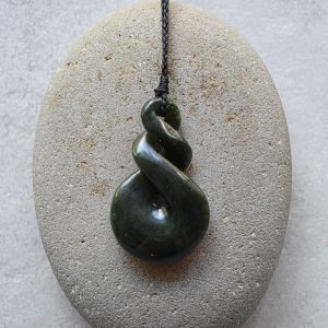 NZ Greenstone/Pounamu Pikorua/Twist Pendant