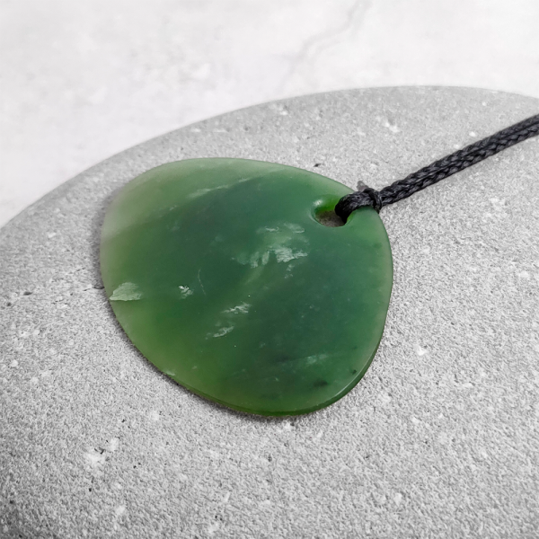 NZ Greenstone Pipi shell pendant
