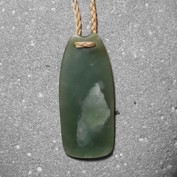 Darren Hill - Hei Toki Pendant (48mm  #91-1 As)