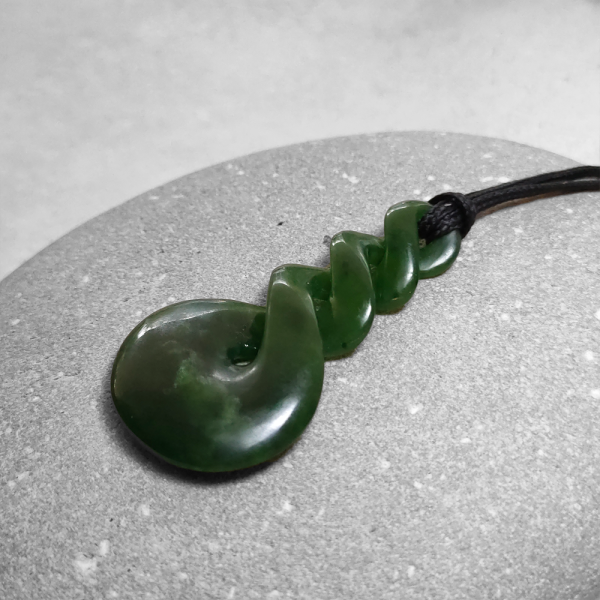 NZ Greenstone twist pendant