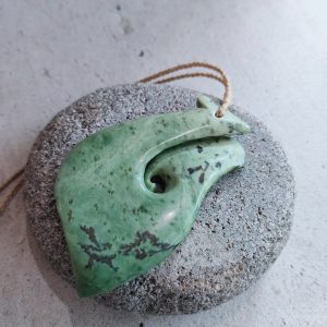 NZ greenstone hei matau pendant