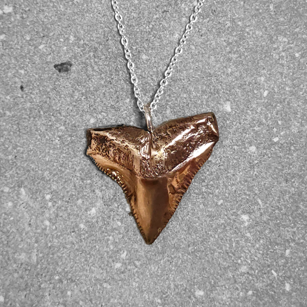 Keri-Mei Zagrobelna - Niho Pendant necklace (25mm #KMZ-2 As)