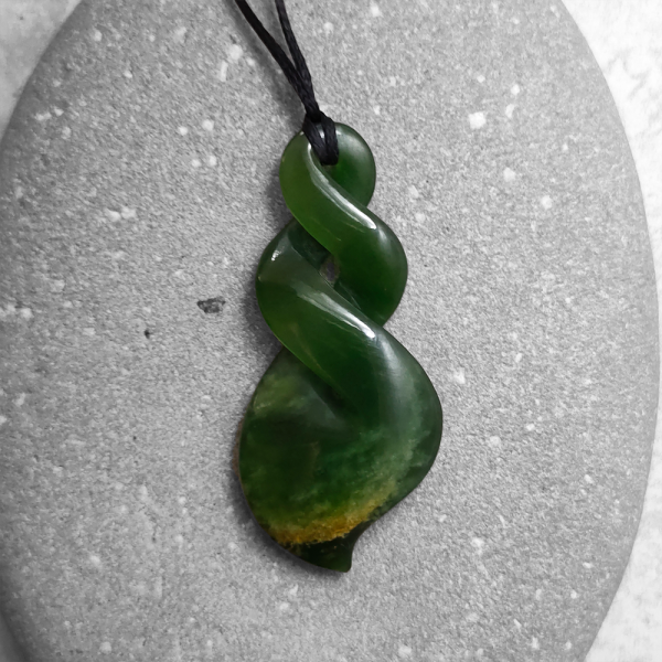 NZ Greenstone twist pendant