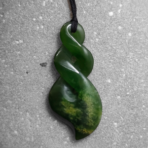 NZ Greenstone twist pendant