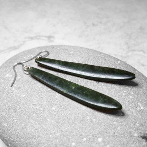 NZ Greenstone cloak Pin earrings