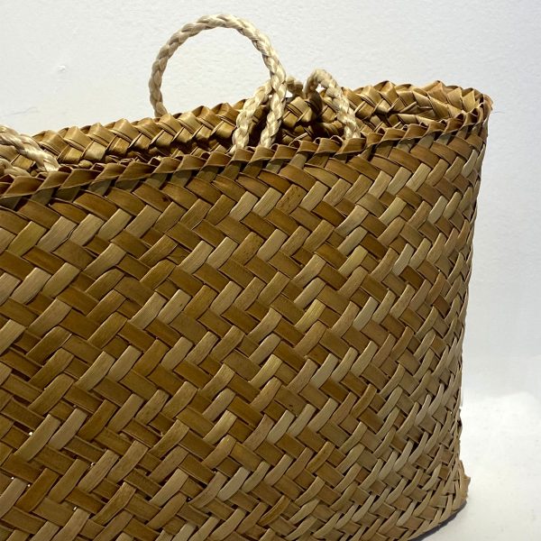 Anna Bowen - Kete Whakairo Rau Kumara - Image 2