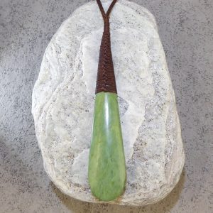 NZ greenstone roimata or teardrop pendant by Raegan Bregmen
