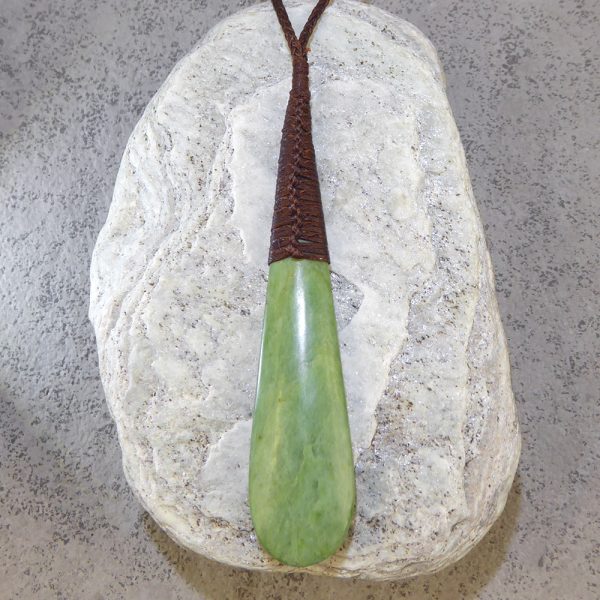 NZ greenstone roimata or teardrop pendant by Raegan Bregmen