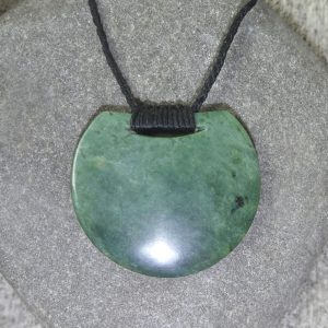 NZ greenstone kete or basket pendant by Raegan Bregmen