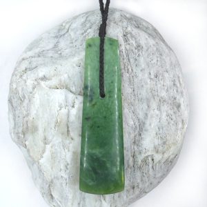 Greenstone toki pendant by Raegan Bregmen from Kura Gallery
