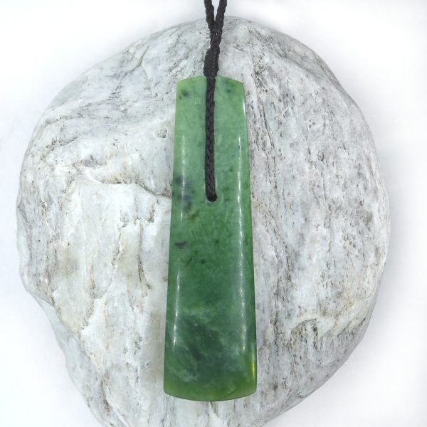 Greenstone toki pendant by Raegan Bregmen from Kura Gallery