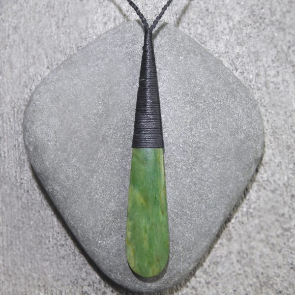 Greenstone roimata or teardrop pendant by Raegan Bregmen