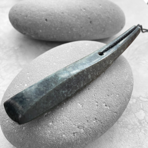 toki/adze pendant