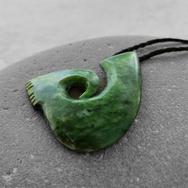 Terrence Turner - Hei Matau (48mm #134 As) - Image 3