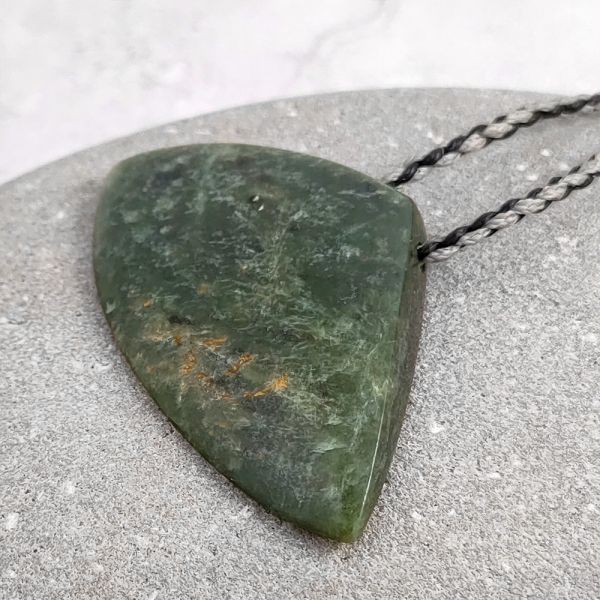 NZ Greenstone Pipi shell pendant