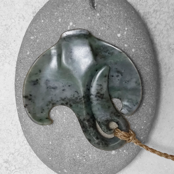 Tim Steel - Whai Pendant  (80mm #10-5 Ag)