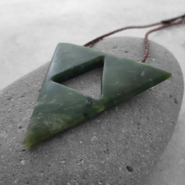NZ greenstone triangular pendant